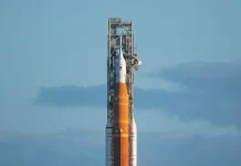 NASA SLS રોકેટ: દુનિયાનું સૌથી શક્તિશાળી રોકેટ જે માનવીને ફરી ચંદ્ર પર લઈ જશે લોન્ચ પેડ પર ઉડાન માટે તૈયાર નાસાનું આર્ટેમિસ મિશન NASA SLS રોકેટ